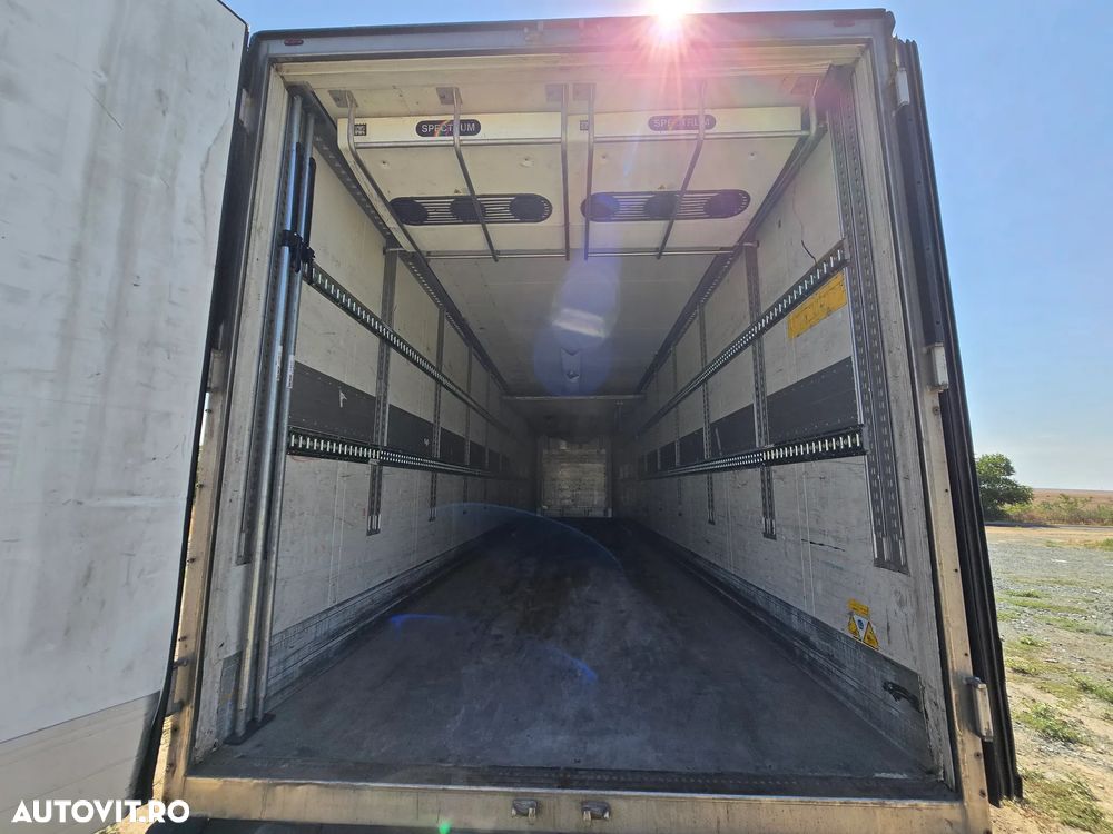 Schmitz Cargobull SKO24 260 O 9 - 12