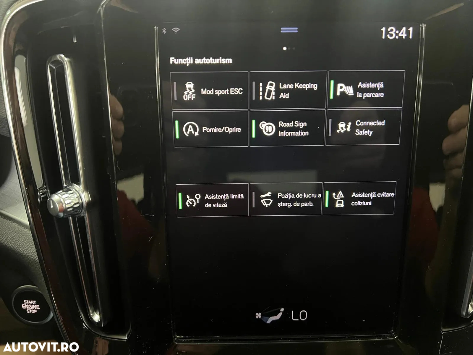 Volvo XC 40 D3 AWD Momentum - 28