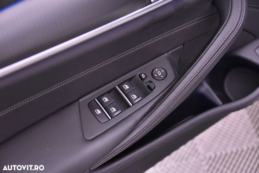 BMW Seria 5 530e xDrive Aut. M Sport Edition - 14