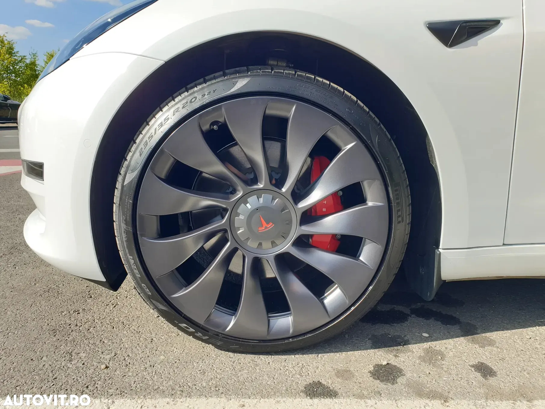 Tesla Model 3 Performance - 26
