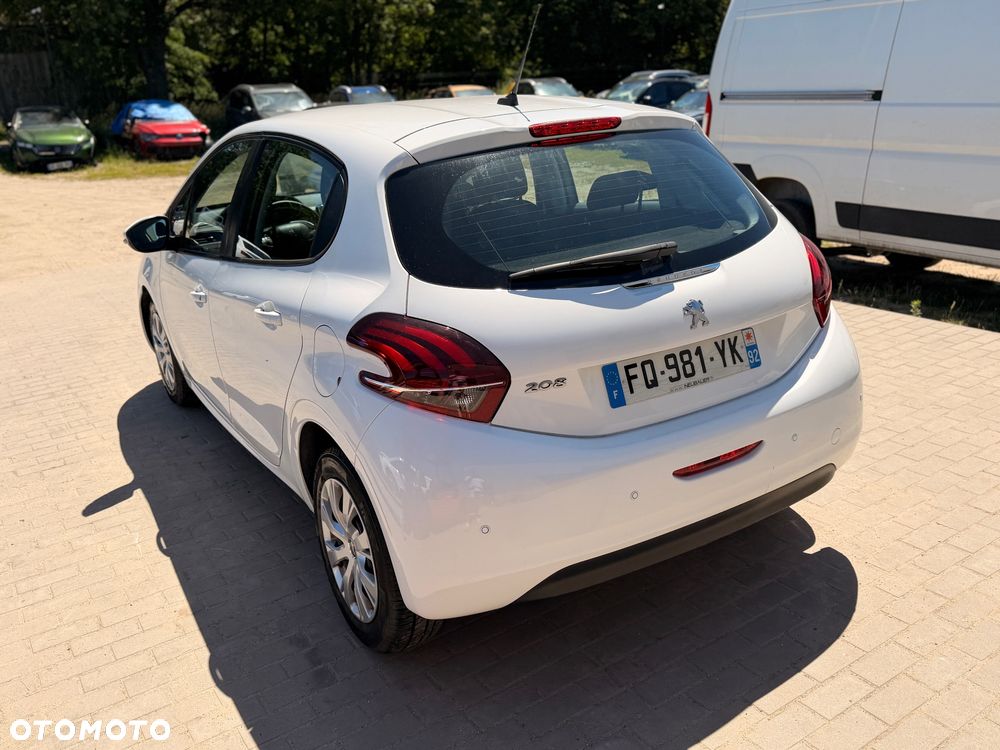 Peugeot 208 BlueHDi 100 Active Pack - 10