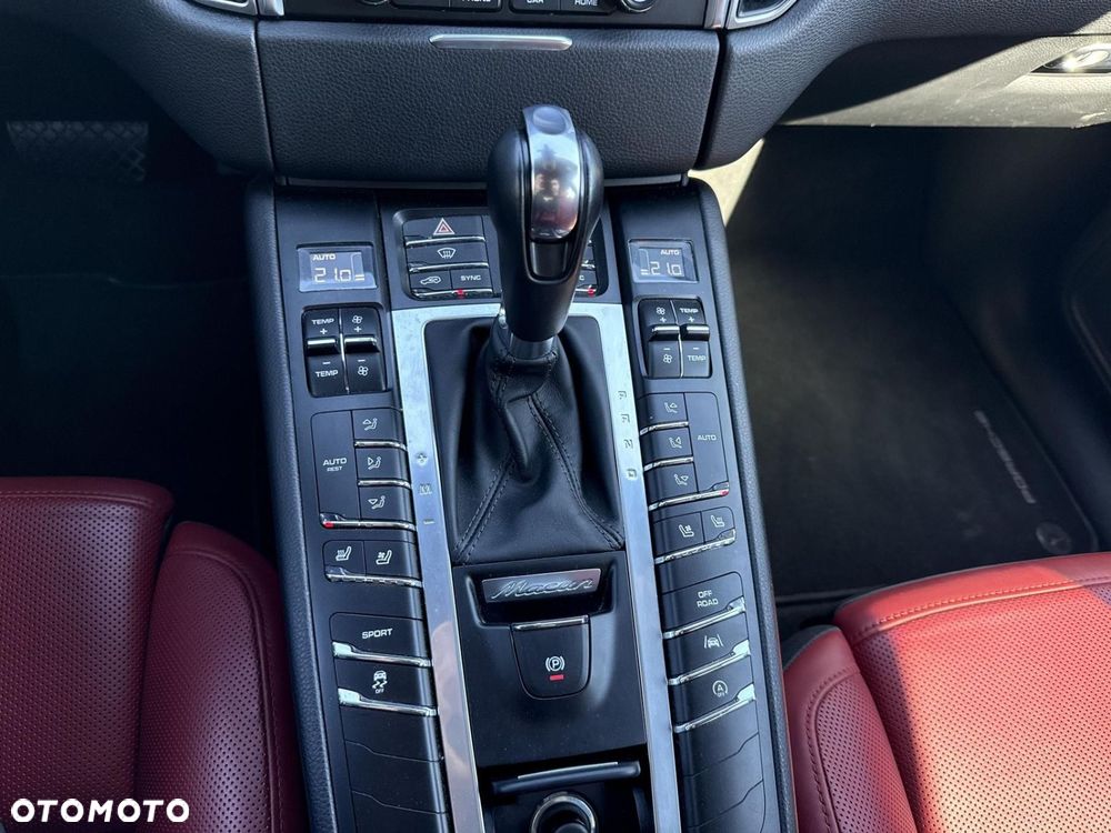 Porsche Macan Standard - 16
