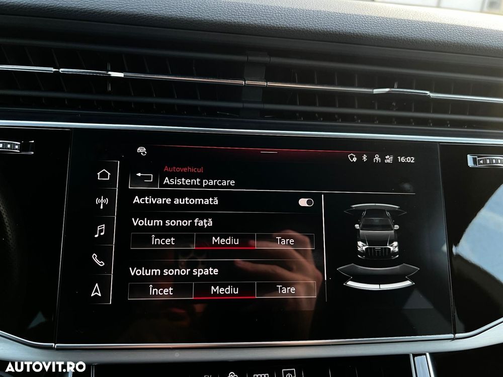 Audi Q8 55 TFSIe quattro tiptronic - 27