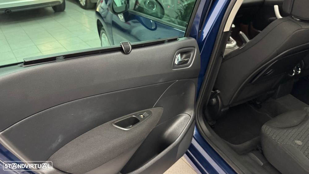 Peugeot 308 SW 1.6 HDi Sport CVM6 - 34