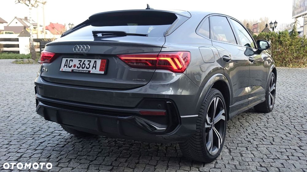 Audi Q3 Sportback - 14