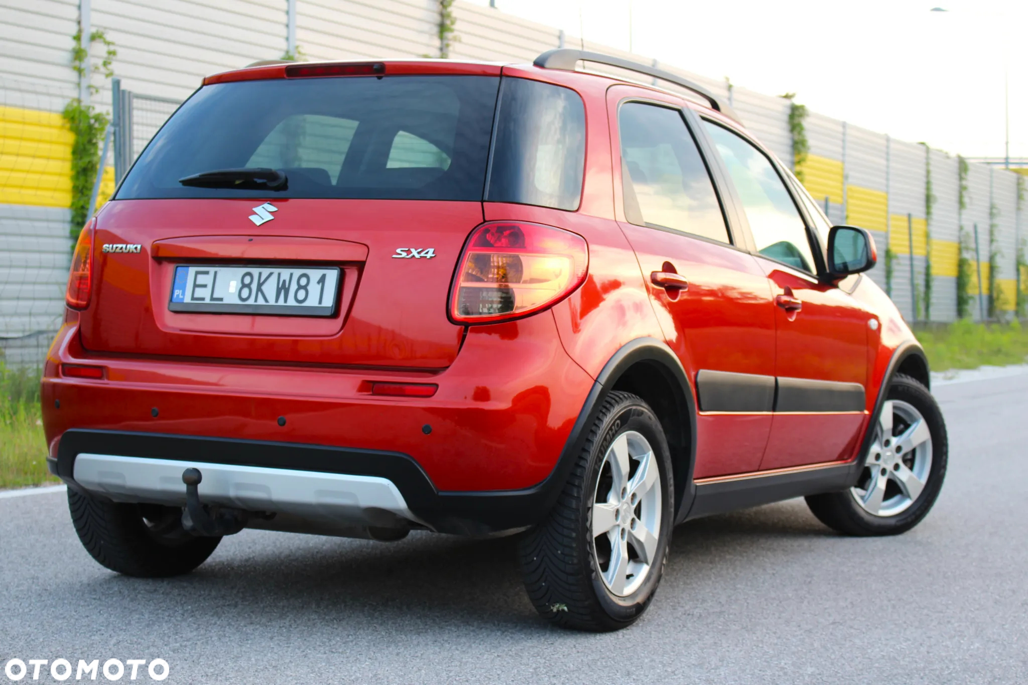 Suzuki SX4 1.6 Comfort Plus - 4