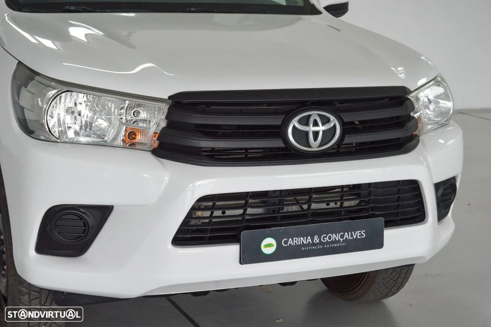 Toyota Hilux 2.4 D-4D 4X4 Cabine Simples 2L - 15