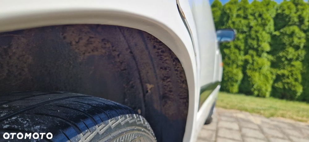 Mazda 323 1.7 D GLX - 10