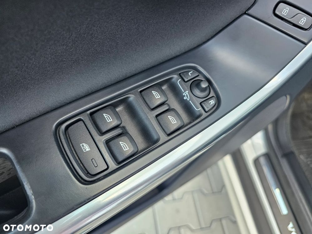 Volvo XC 60 D3 Momentum - 19
