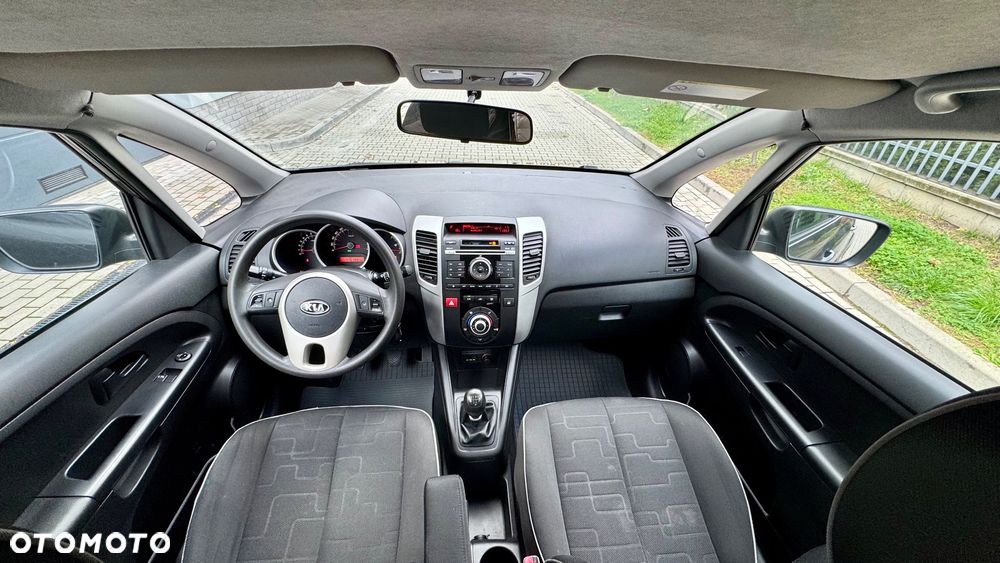 Kia Venga 1.6 M - 27