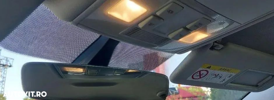 Volkswagen Golf 1.6 TDI Comfortline - 11