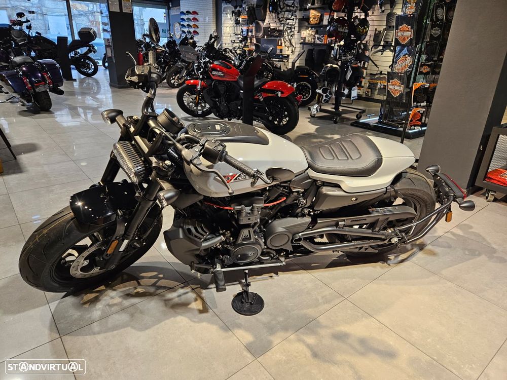 Harley-Davidson Sportster SPORTSTER S - 10