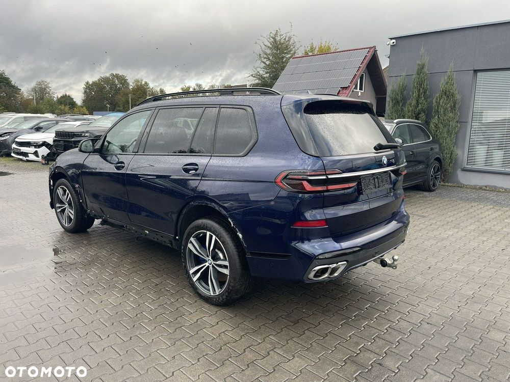 BMW X7 M60i xDrive - 4