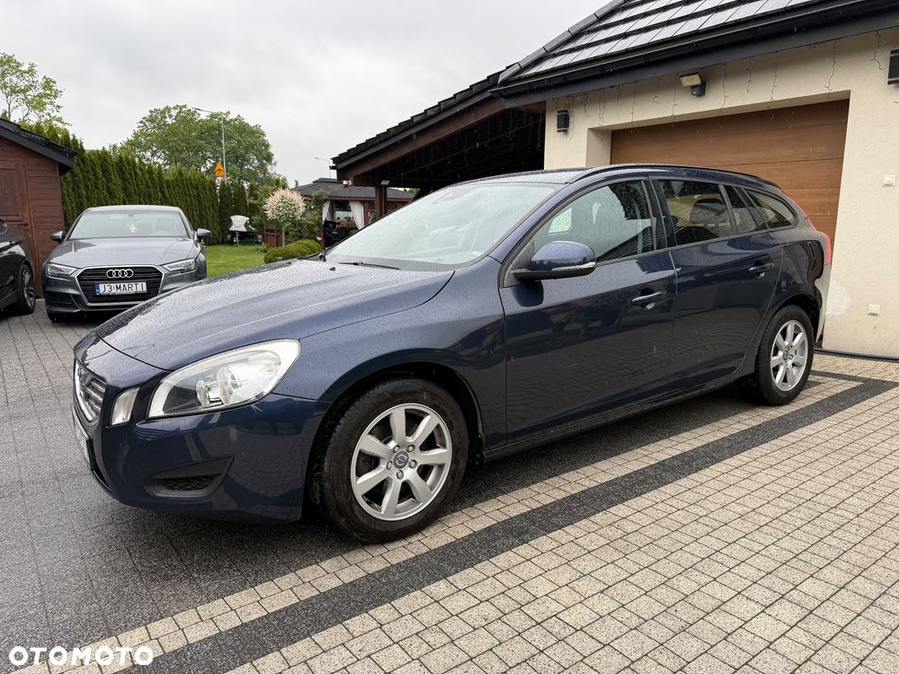 Volvo V60 T3 Edition - 18