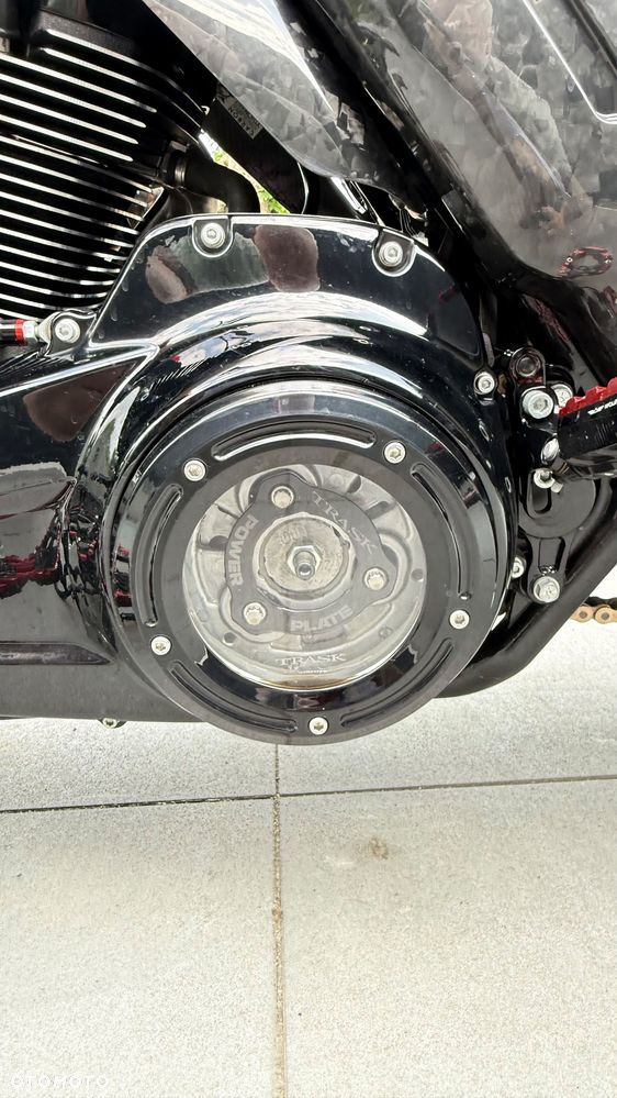 Harley-Davidson Touring Road Glide - 17