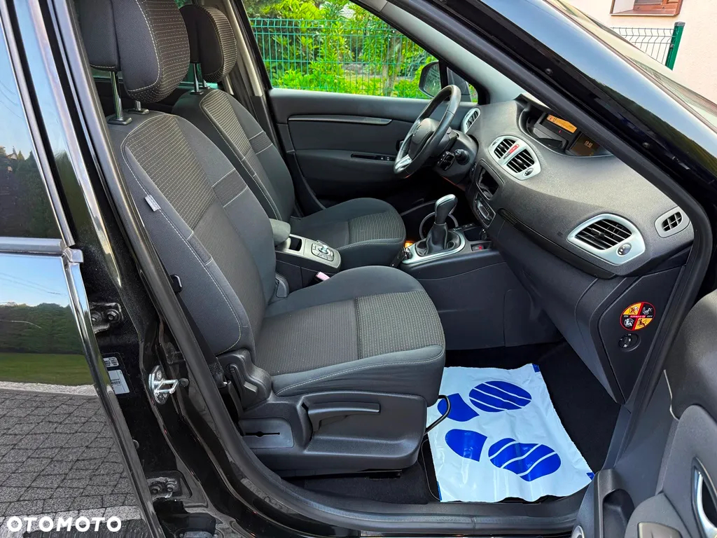 Renault Scenic 1.5dCi TomTom Edition EDC - 25