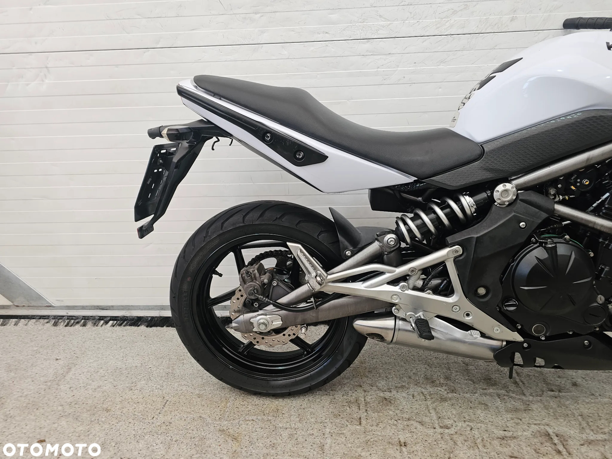 Kawasaki ER - 12