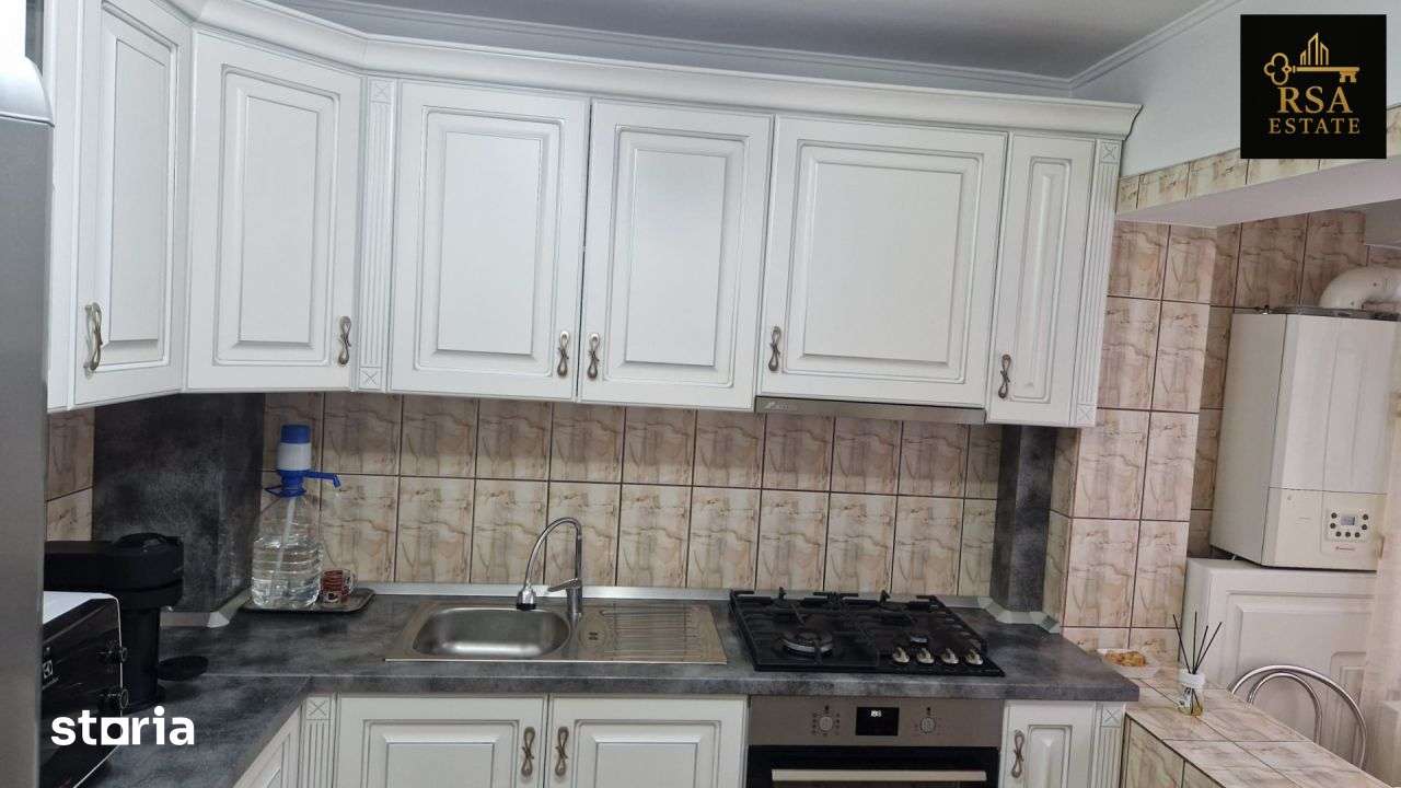 Apartament 3 camere de vanzare, Dragasani Central — fotografia 3