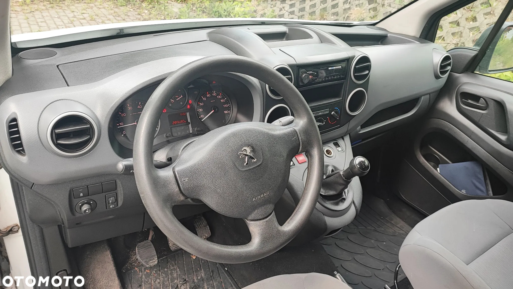 Peugeot Partner - 27