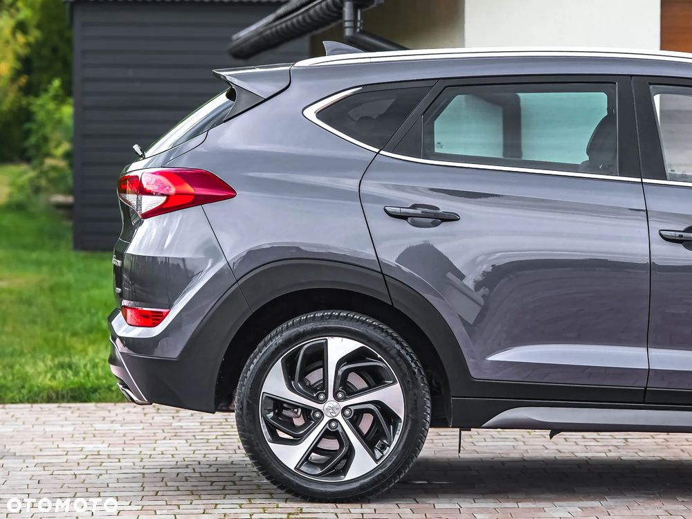 Hyundai Tucson 2.0 CRDi 4WD Automatik Advantage - 12