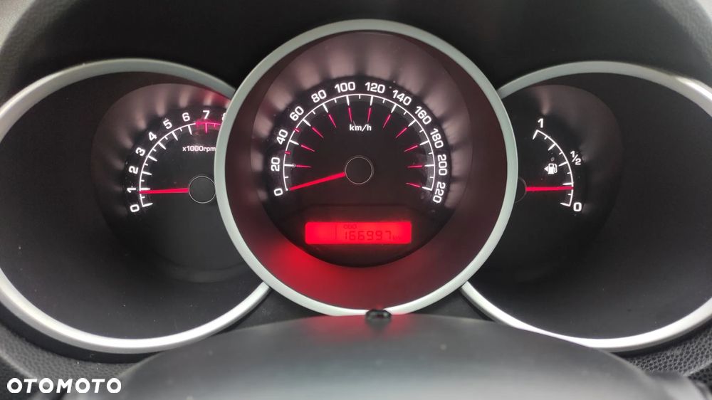 Kia Venga 1.4 L - 13