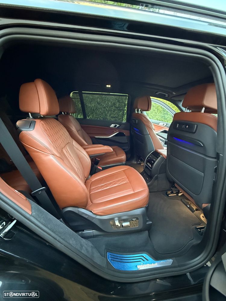 BMW X7 30 d xDrive Pack M - 30