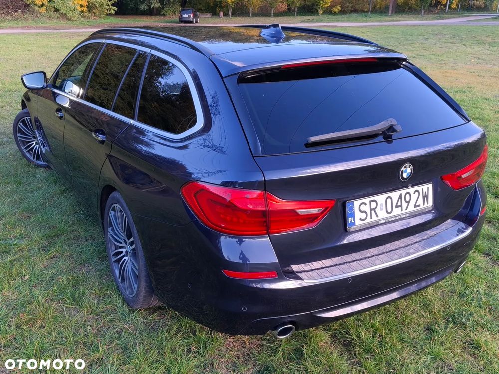 BMW Seria 5 525d - 9