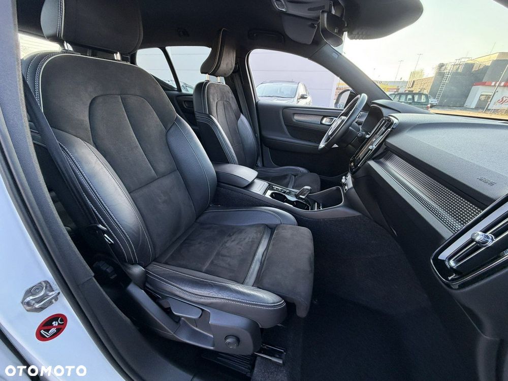 Volvo XC 40 D4 SCR AWD R-Design - 35