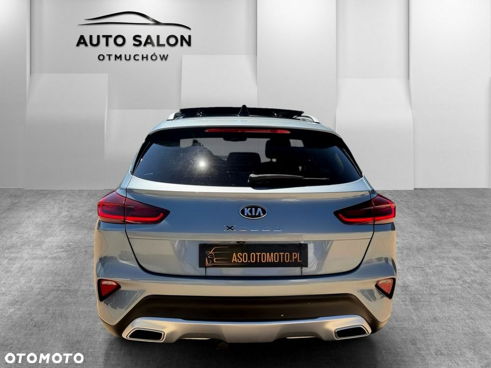 Kia XCeed - 8
