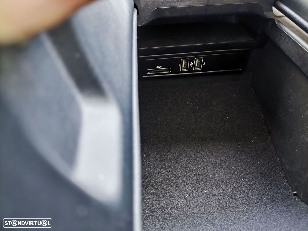 Mercedes-Benz C 200 BlueTEC Avantgarde - 28