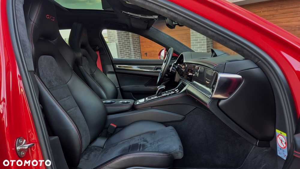 Porsche Panamera - 25