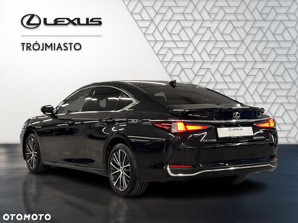 Lexus ES 300h Business Edition - 3