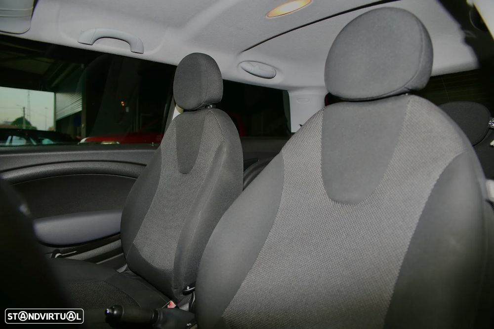 MINI 3 Portas One - 11