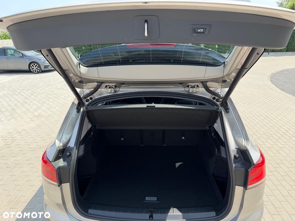 BMW X1 - 10