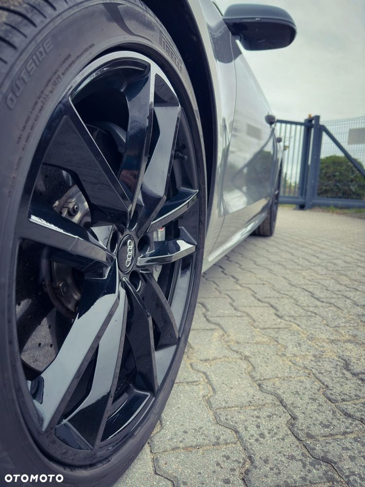Audi S8 Plus 4.0 TFSI Quattro - 16
