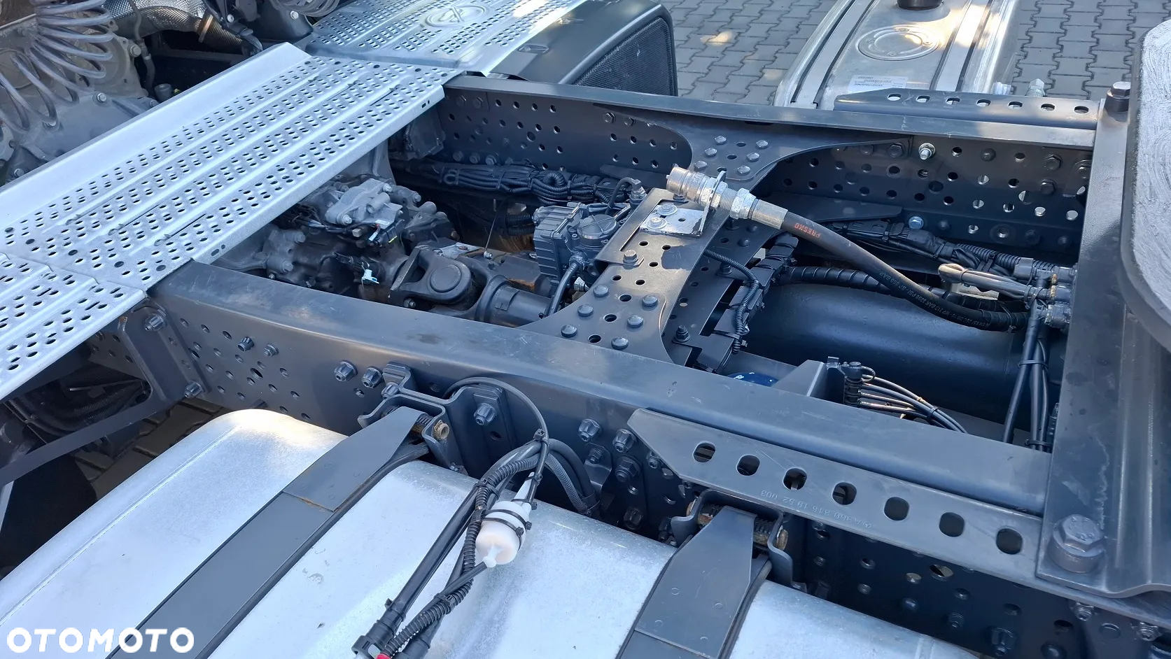 Mercedes-Benz ACTROS 1842 LS  / STANDARD / HYDRAULIKA DO WYWROTU / SALON PL / JAK NOWY / - 16