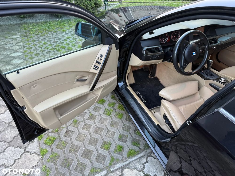 BMW Seria 5 530i - 13