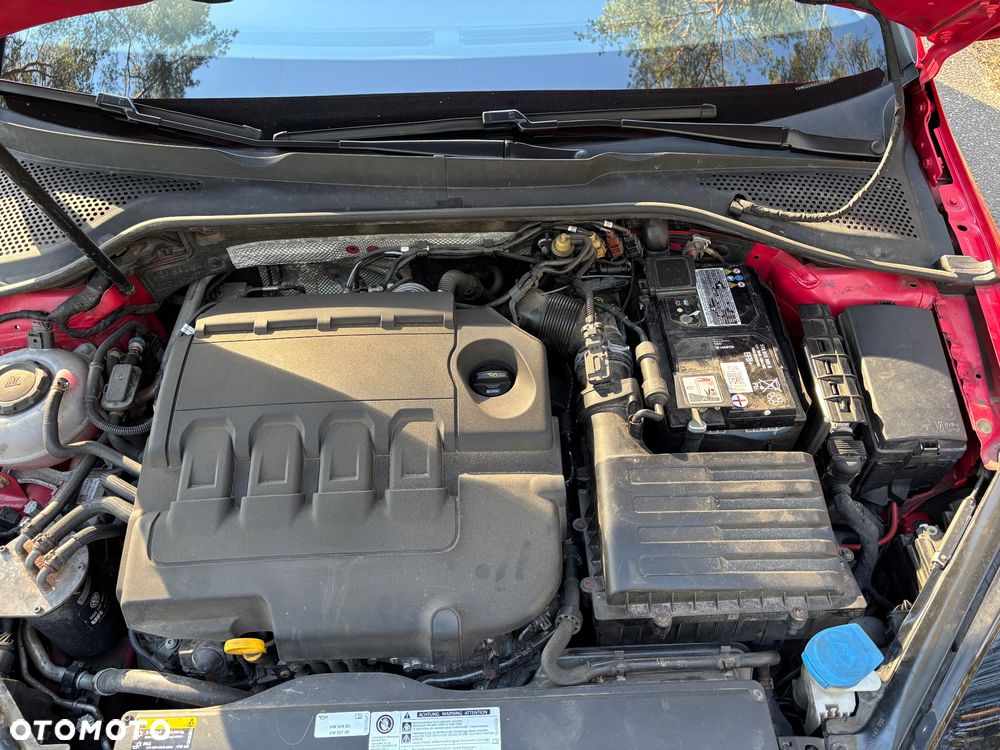 Volkswagen Golf - 14