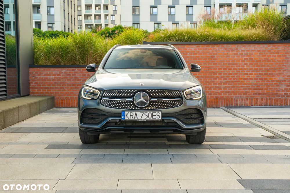 Mercedes-Benz GLC 300 e 4-Matic Business Edition - 11