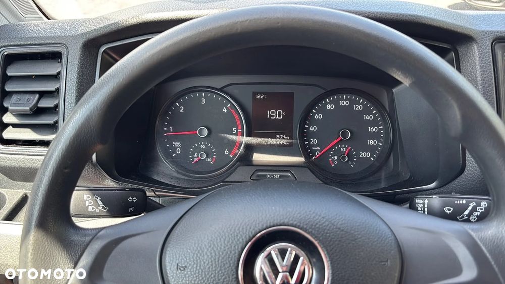 Volkswagen Crafter - 11