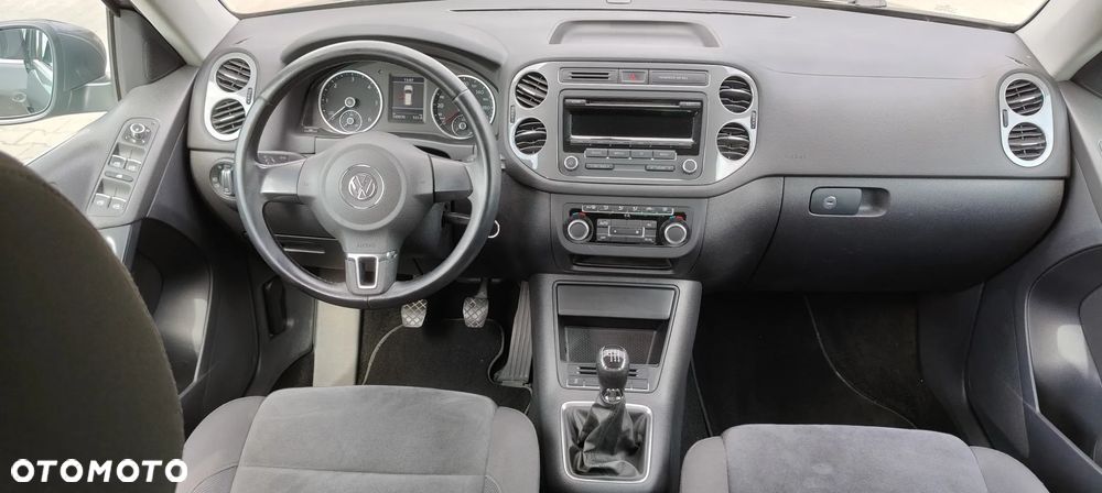 Volkswagen Golf - 11