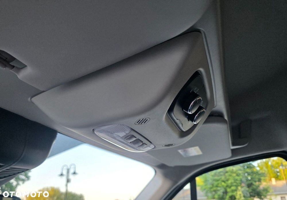 Ford Transit - 19
