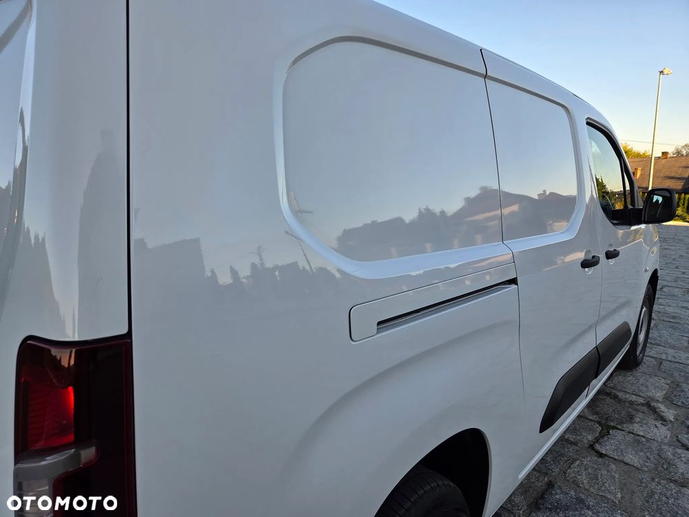 Toyota Proace City - 27