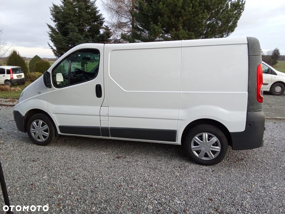Renault Trafic - 11