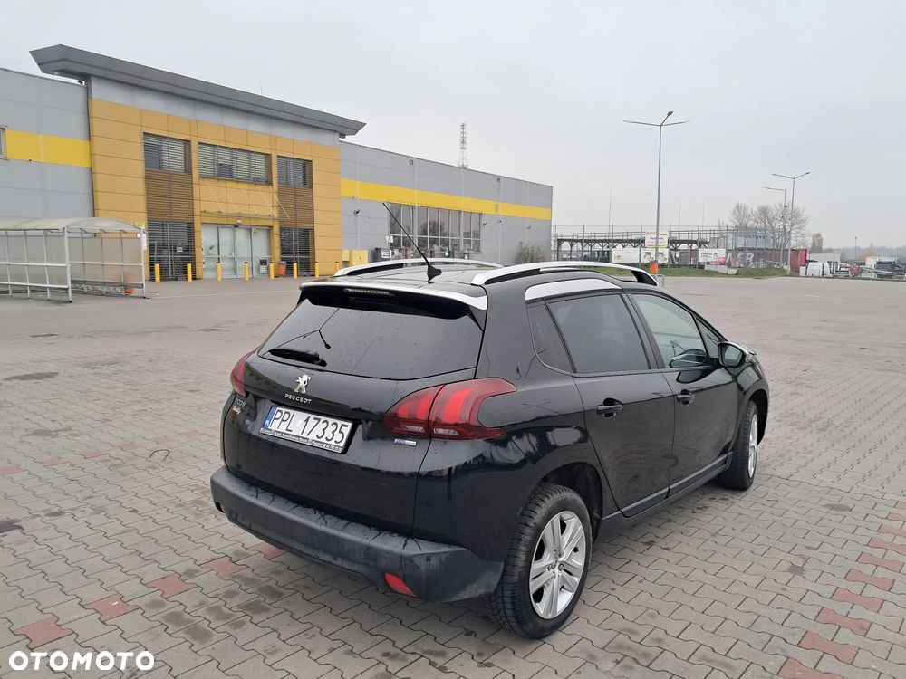 Peugeot 2008 1.2 Pure Tech Style - 3