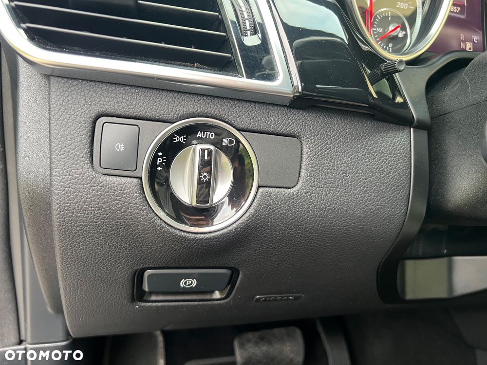 Mercedes-Benz GLE - 29