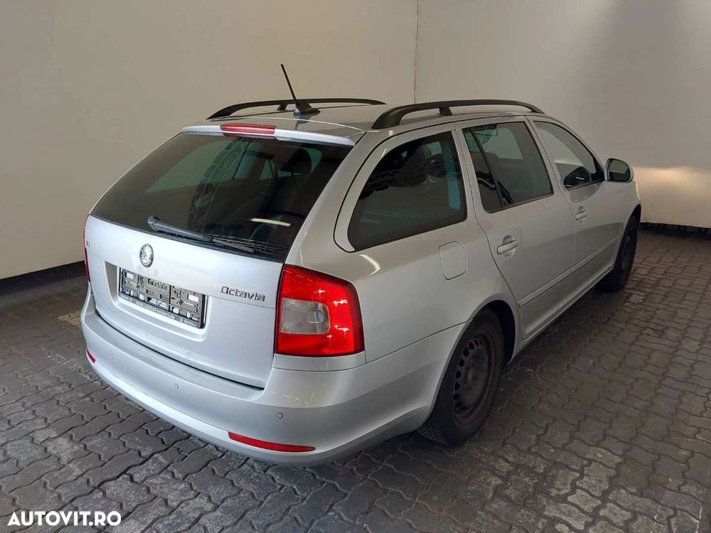 Skoda Octavia 1.6 TDI DPF FAMILY - 4