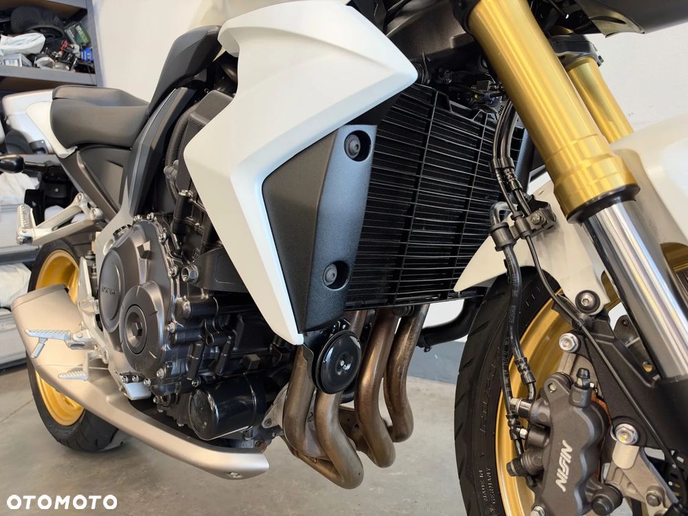 Honda CB - 20