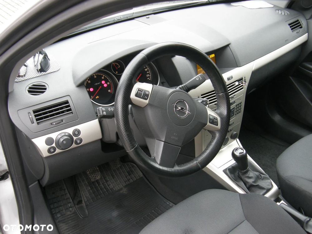 Opel Astra 1.7 CDTI Cosmo - 14