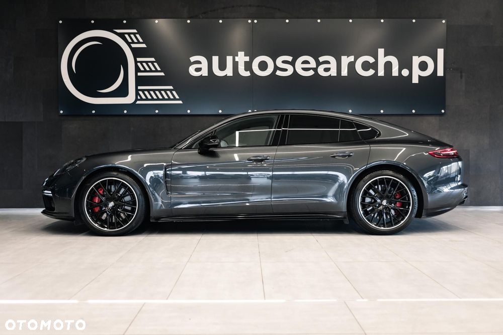 Porsche Panamera Turbo - 8